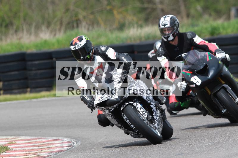 Archiv-2022/13 25.04.2022 Plüss Moto Sport ADR/Freies Fahren/89